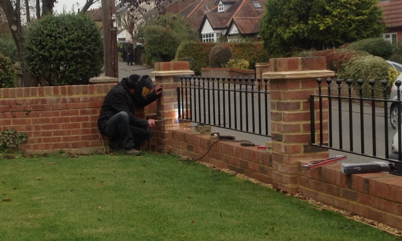 A domestic, metal railing