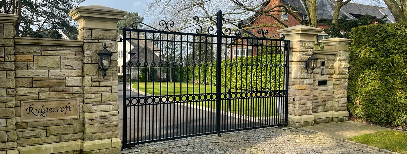 Metal Gates Featured Image
